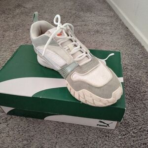 Puma Cream and Gray Athletic Shoes
